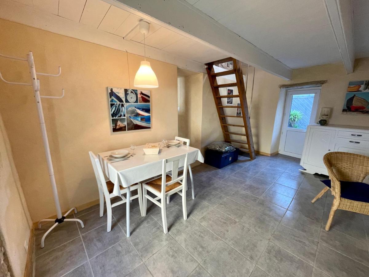 Ferienwohnung Authentique Penty Au Coeur Du Bourg Roscanvel Exterior foto